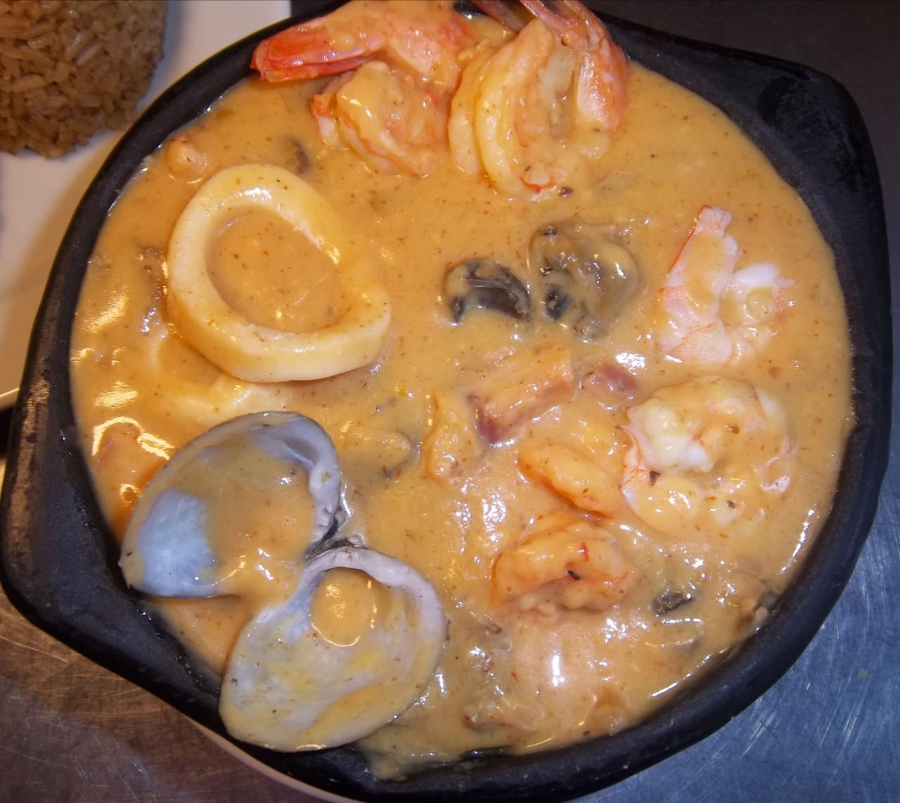 Cazuela de Mariscos Colombiana